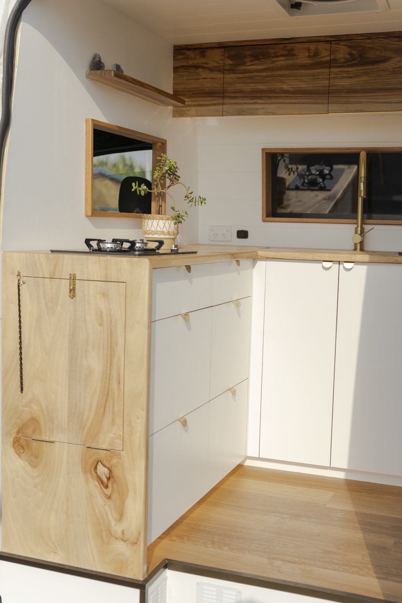 Daisy kitchen from the side door