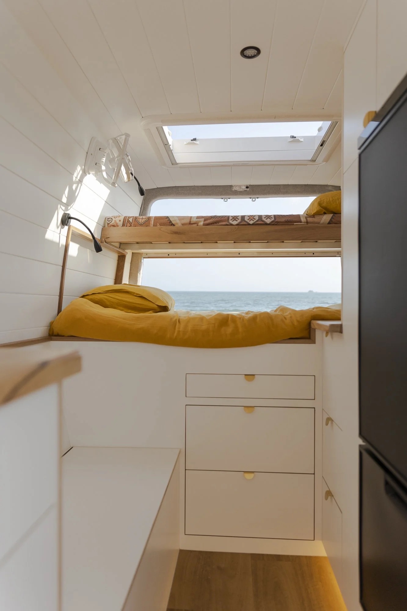 Layered sleeping space inside Daisy